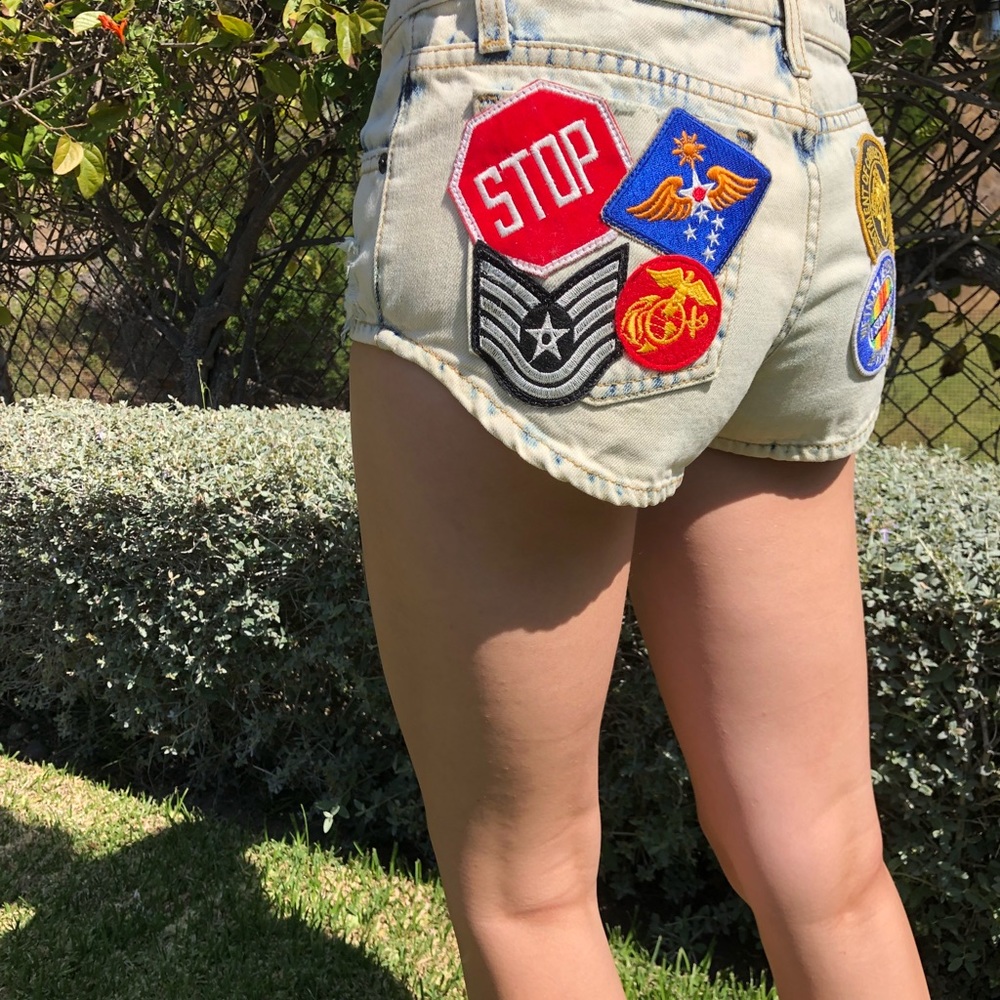 LF patch shorts - Picture 4 of 4
